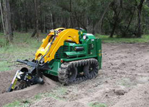 Mini Loader KANGA with trench ripper
